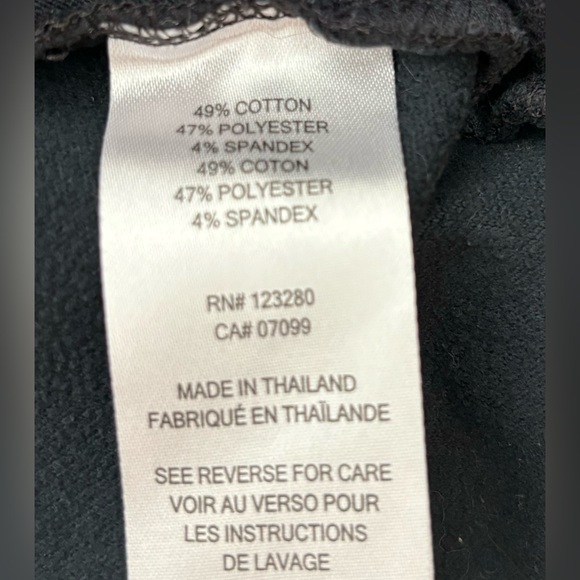 Travis Mathew Full Zip Jacket in Black, size Medium. - Picture 5 of 5